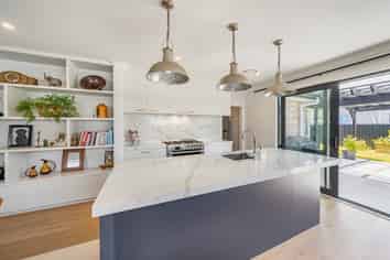 21 Cynisca Crescent, Wallaceville