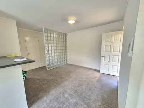 Auckland - Address withheld