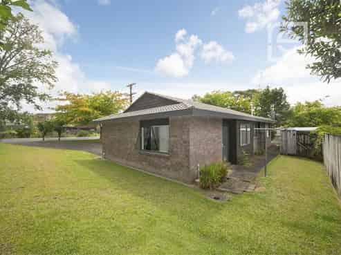 Auckland - Address withheld