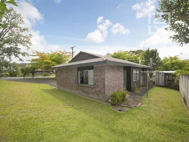 Auckland - Address withheld