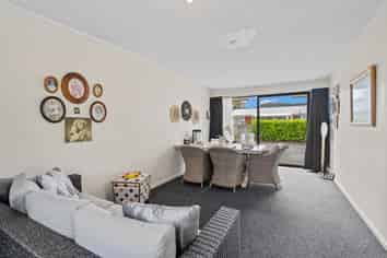 2/11 Wrack Street, Kensington