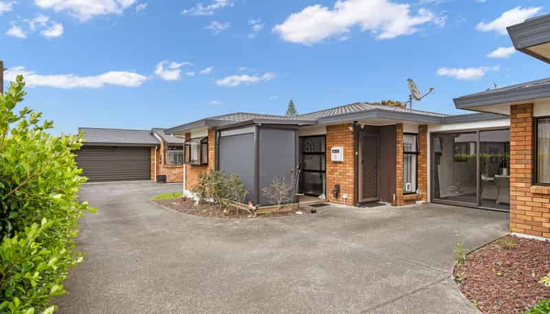 2/11 Wrack Street, Kensington