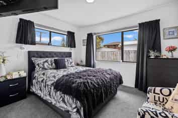 2/11 Wrack Street, Kensington