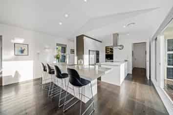 133  Chamberlain Road, Bombay