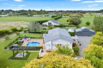 27 Whatapaka Road, Karaka