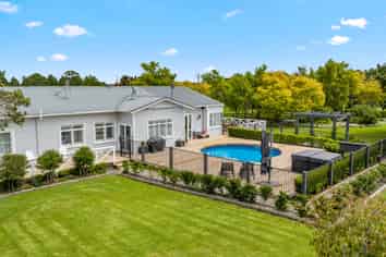 27 Whatapaka Road, Karaka