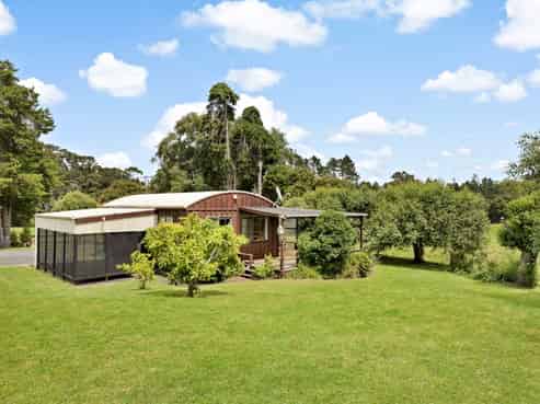 736  Coatesville Riverhead Highway, Riverhead