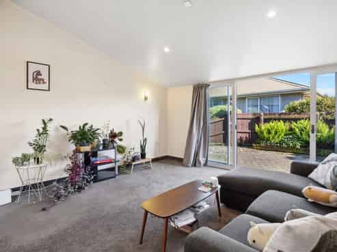 182G Bay View Road, SOUTH DUNEDIN