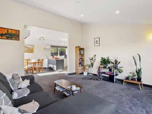 182G Bay View Road, SOUTH DUNEDIN