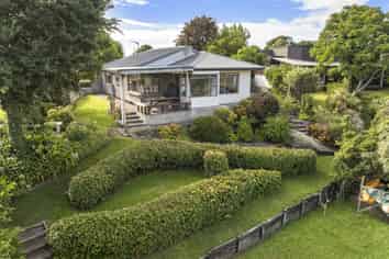 106 Whitby Place, Whangamata