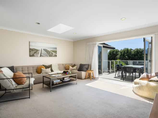 10 Justintime, Pauanui