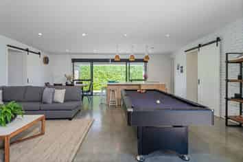 31 Longreach Drive, Cooks Beach