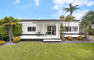 403A Ocean Road, Whangamata