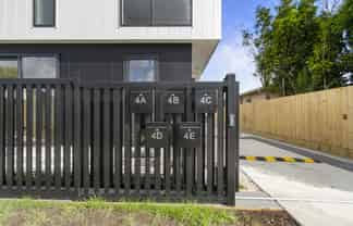 4C Roberts Road, Te Atatu South