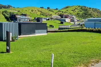 42 Skippers Road, Opito Bay