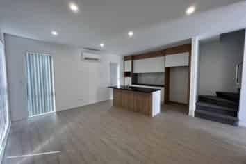 20A Brentford Place, Manurewa