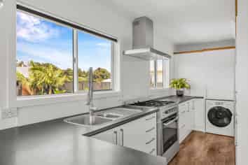 26 Trafalgar Street, Westown