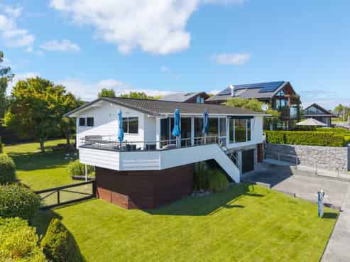 30 Pokaka Crescent, Wharewaka