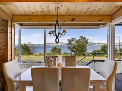 30 Pokaka Crescent, Wharewaka