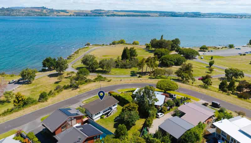 30 Pokaka Crescent, Wharewaka