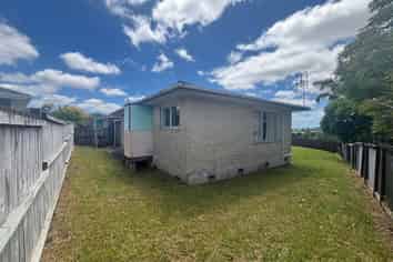 8 Darlington Place, Glendene