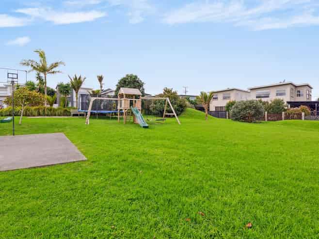 21 Karauria Lane, Orewa