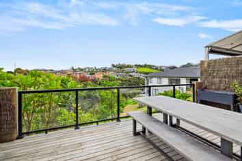 21 Karauria Lane, Orewa