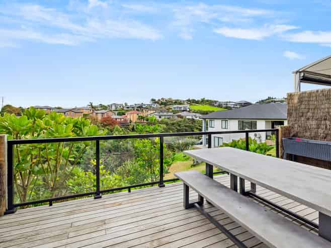 21 Karauria Lane, Orewa