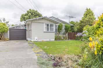 27 Green Ave , Levin