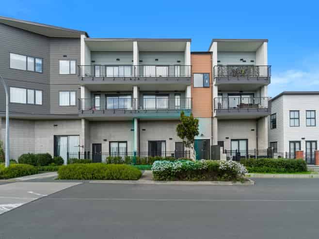 2/2 Mahalo Avenue, Wiri