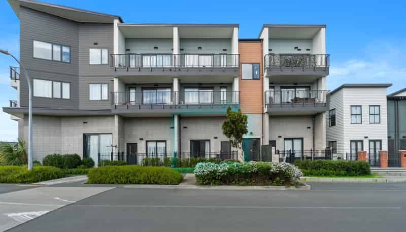 2/2 Mahalo Avenue, Wiri