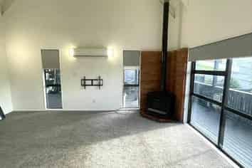 77 Spence Road, Henderson