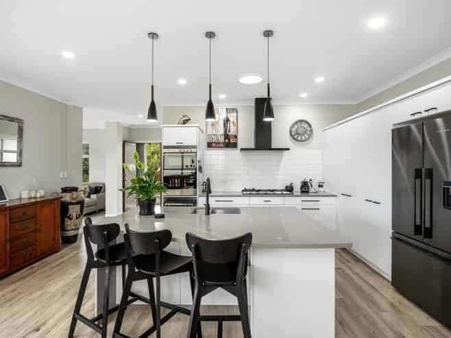 15 Adler Drive, Ohauiti