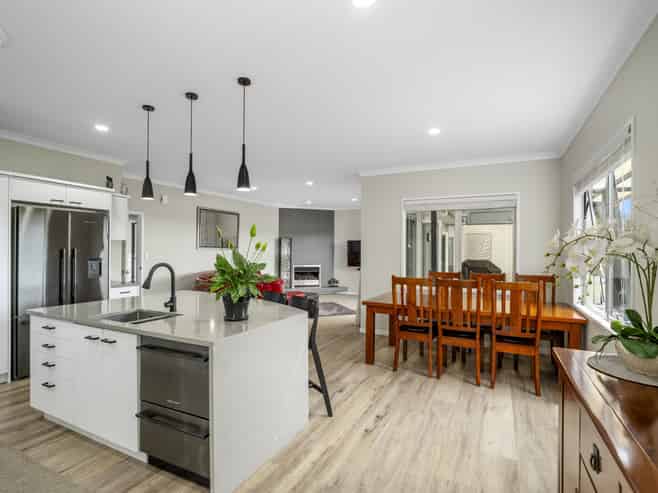 15 Adler Drive, Ohauiti