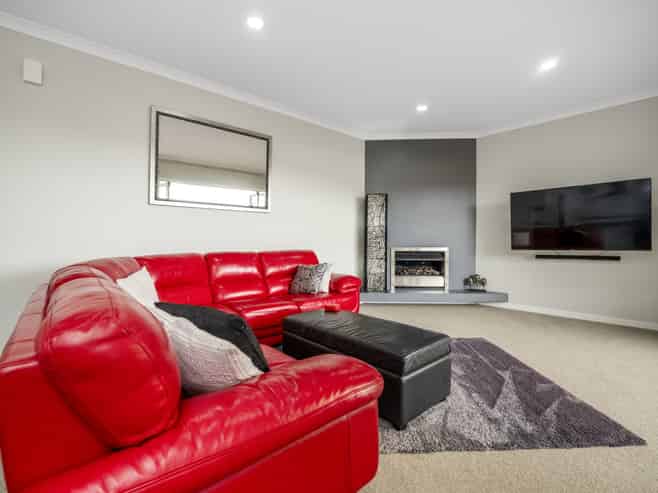 15 Adler Drive, Ohauiti