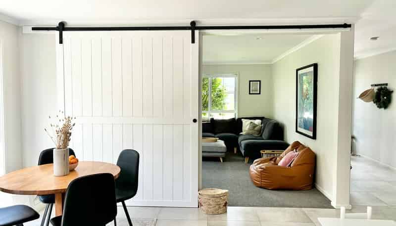 8 Kahuparere Crescent, Pyes Pa