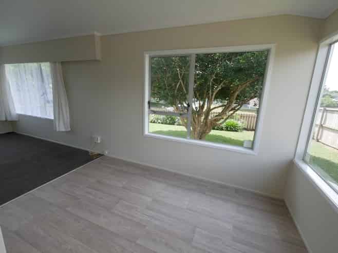 1/32 Challen Close, Conifer Grove