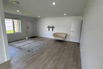 1 Orbit Place, Flat Bush