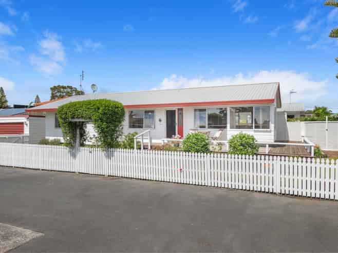2/54 Millen Avenue, Pakuranga