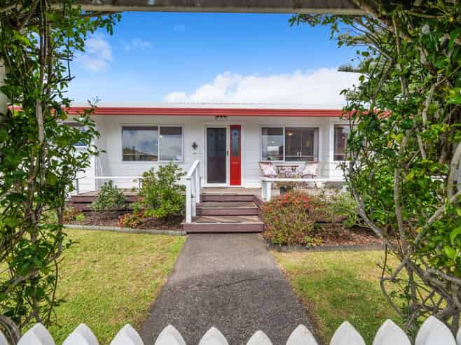 2/54 Millen Avenue, Pakuranga