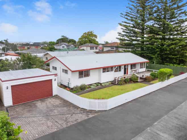 2/54 Millen Avenue, Pakuranga