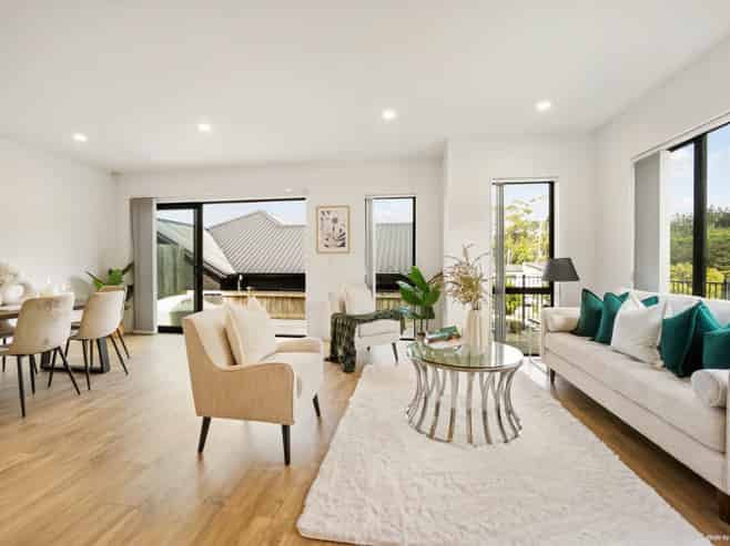 12 Kaimai Avenue, Massey