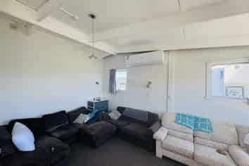 1B Bruce Street (Upstairs), Whitianga