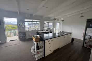 1B Bruce Street (Upstairs), Whitianga