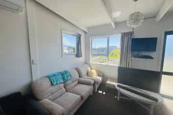 1B Bruce Street (Upstairs), Whitianga