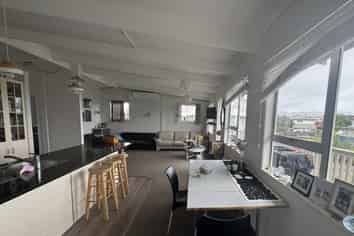 1B Bruce Street (Upstairs), Whitianga