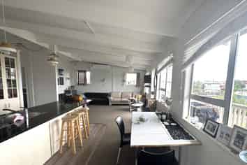 1B Bruce Street (Upstairs), Whitianga