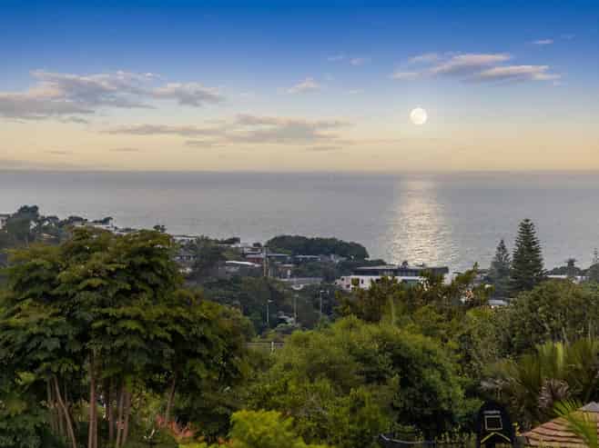 10 Galaxy Drive, Mairangi Bay