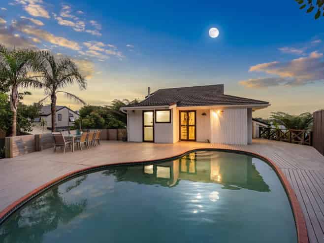 10 Galaxy Drive, Mairangi Bay