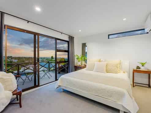 10 Galaxy Drive, Mairangi Bay